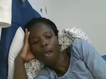 Chaturbate Live Sex of pretty_petite_ebony