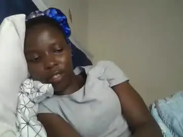 Chaturbate Live Sex Cam of pretty_petite_ebony