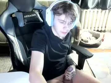 Chaturbate Nude Webcam of aron_neall