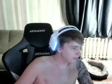 Chaturbate Sex Cam of aron_neall
