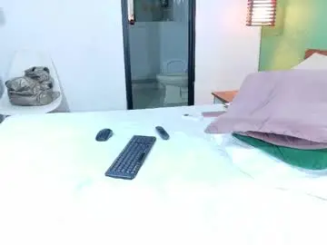 Chaturbate Adult Webcam of curvyebonyy_