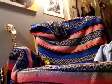 Chaturbate Free Porn Cam of mjmckenz55