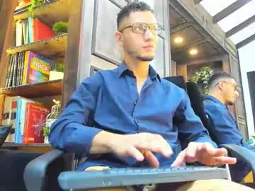 Chaturbate Nude Webcam of gabrieldraven