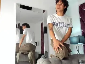 Chaturbate Free Live Porn of tonybenedetti