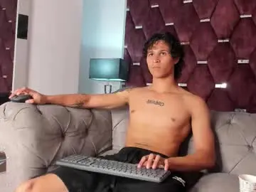 Chaturbate Free Porn Cam of tonybenedetti