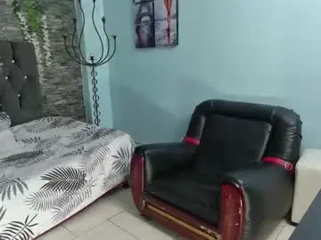 Chaturbate Nude Webcam of alex_and_rose___