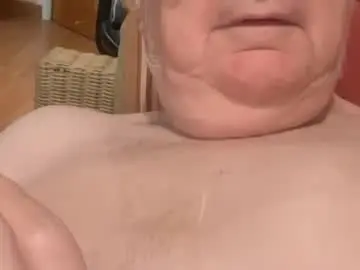 Chaturbate Live Sex Cam of ian53a