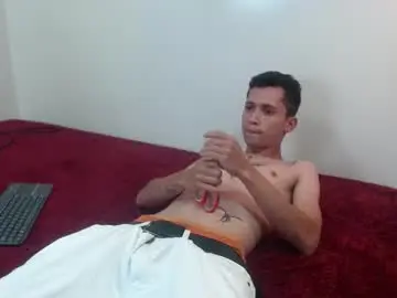 Chaturbate Adult Webcams of lucasssmith11