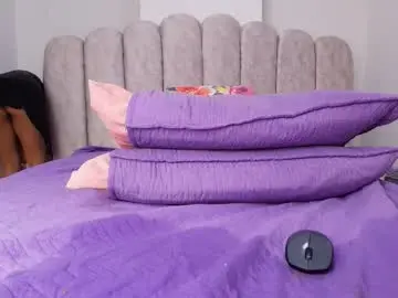 shelsy_loreds from chaturbate