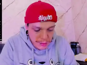 Chaturbate Best live sex cam show of alec_lawrence