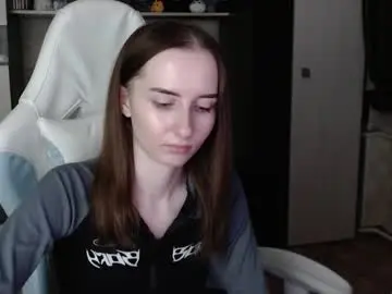 Chaturbate Nude Webcam of cutti_crystal