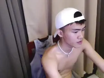 Chaturbate Live Sex of holy_fucker21