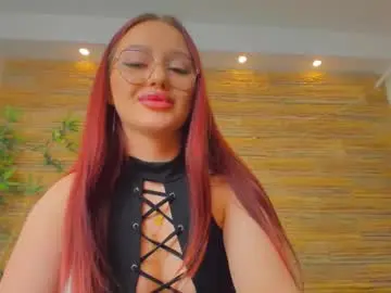 lunna_squirt from chaturbate