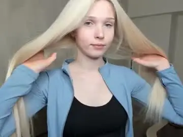 Chaturbate Sex Chat of mikaelataron