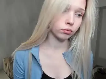 Chaturbate Adult Video Chat of mikaelataron