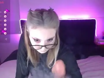 Chaturbate Adult Webcams of shysweetrish