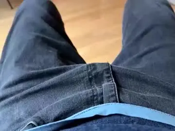 Chaturbate Live Sex Cam of benz10001