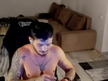 Chaturbate Live Sex Cam of jonnyporn1