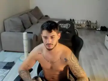 Chaturbate Live Sex of jonnyporn1