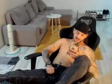 Chaturbate Sex Cam of jonnyporn1