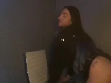 Chaturbate Live Porn of stevey_94