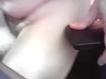 Chaturbate Free Porn Cam of islandforfun