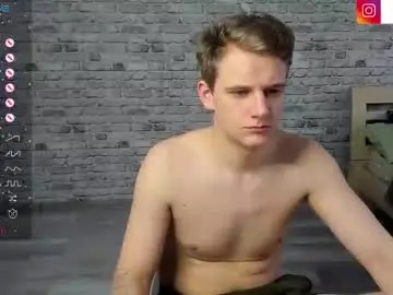 Chaturbate Live Sex Cam of nura__vura