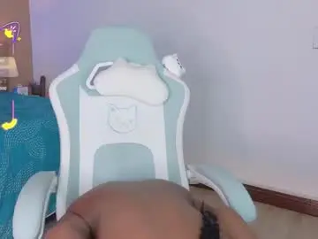 Chaturbate Live Sex of ahvi_ebony