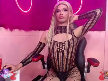 Chaturbate Live Sex Cam of isabella_kirk