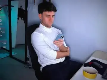 Chaturbate Live Porn of honestandrew