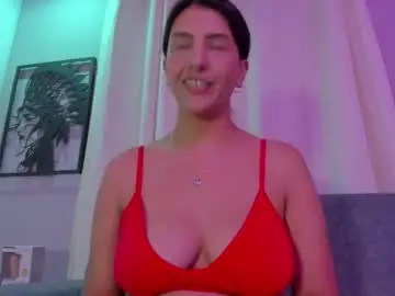 Chaturbate Live Sex Cam of isa_kis_1