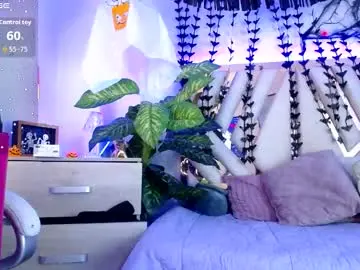 camille_halls from chaturbate