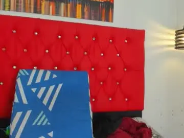 Chaturbate Free Live Porn of carolinacrus01