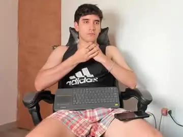 Chaturbate Sex Chat of leo_jones389