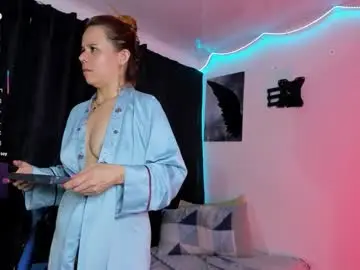 Chaturbate Live Sex Cam of agatha_walter_