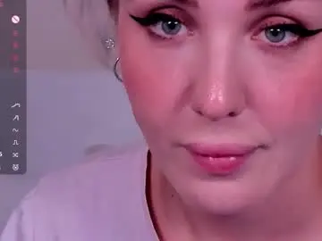 Chaturbate Sex Chat of lushcherry