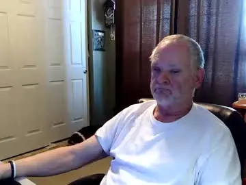 Chaturbate Live Sex of midwestdad09