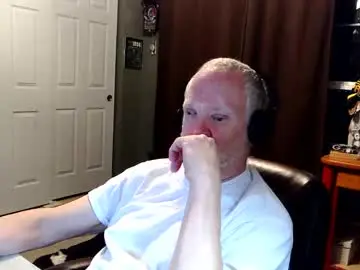 Chaturbate Free Live Porn of midwestdad09