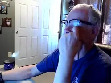 Chaturbate Live Sex Cam of midwestdad09