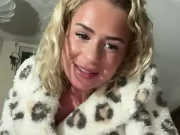 Chaturbate Live Sex Cam of allanarey151