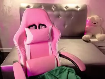 lady_velit from chaturbate