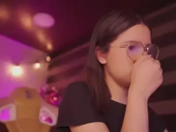 Chaturbate Sex Cam of lana_dreams_