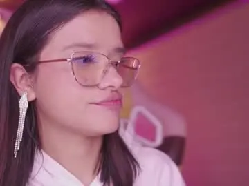 Chaturbate Live Sex Cam of lana_dreams_