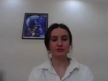 Chaturbate Live Sex Cam of shy_cute97