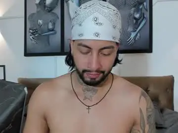 Chaturbate Free Porn Cam of bastian_jones1