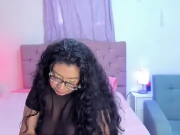 Chaturbate Live Sex Cam of latinabombsheell