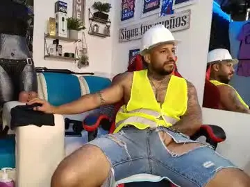 Chaturbate Sex Chat of leenar_key