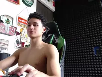 Chaturbate Adult Video Chat of mr_lollipop77