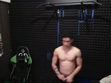 Chaturbate Nude Webcam of mr_lollipop77