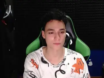 Chaturbate Free Porn Cam of mr_lollipop77